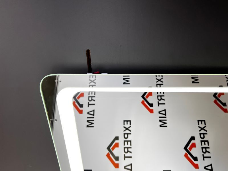 Дзеркало з LED2 підсвіткою 600х800 з механічним вимикачем LED2(6x8) фото