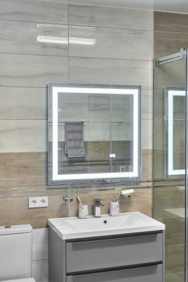 Дзеркало з LED підсвіткою 800х800мм. у ванну кімнату прямокутне MR-1 Global Glass MR-1 фото