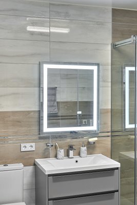 Дзеркало з LED підсвіткою 700х800мм. у ванну кімнату прямокутне MR-1 Global Glass MR-1 фото