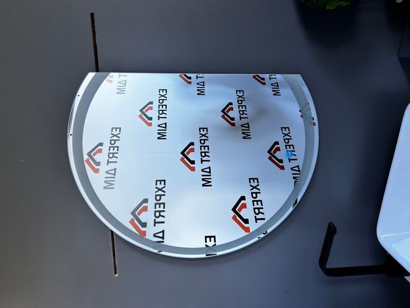 Дзеркало з LED17 підсвіткою кругле 650х800 з механічним вимикачем LED17(65х80)п фото