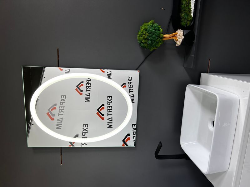Дзеркало з LED11 підсвіткою 700х900 з механічним вимикачем LED11(6x8) фото